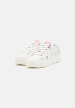 Barbie X Aldo Sneakers - Baskets Basses - Pink -Triumph Boutique 02570e5f915848d9a2b45b8bd1776811 scaled