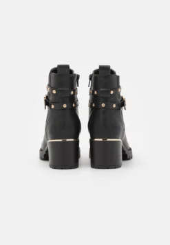 Bottines - Black 9 Bottines - Black -Triumph Boutique 092e0ee5d5b245e186300ba9fe5f885c scaled