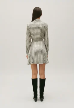 CLAUDIE PIERLOT Rixiemonogramme - Robe Chemise - Print Clair -Triumph Boutique 17dab23e335c40d1b2a0a5d5ee96da36 scaled