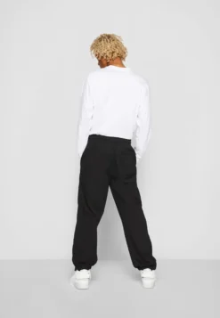 URBAN CLASSICS Sweatpants Sp - Pantalon De Survêtement - Black -Triumph Boutique 335fc0d5210d42cf858433afe3ff35d0 scaled