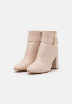 Anna Field Boots À Talons - Beige -Triumph Boutique 352c3f632619494b859e6fdc744b8a97 scaled