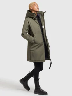 Khujo Manteaux De Mi-saison Manteau Mi-saison LISAD Femme Kaki -Triumph Boutique 4a0307c7c77e5be0eb39b63e6c318b2d scaled