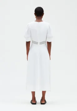 CLAUDIE PIERLOT Rivage - Robe De Jour - Blanc -Triumph Boutique 6dd82ec7d5de4f3f99fd295dc0cfebdc scaled
