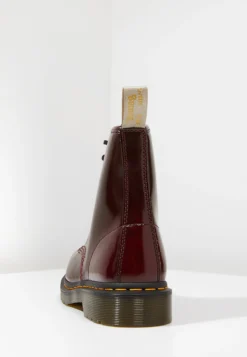 Dr. Martens Winchester Ii Boot 1460 Vegan - Bottines À Lacets - Cherry -Triumph Boutique 755c08d56bda4a5eba7a2316d348f0cf