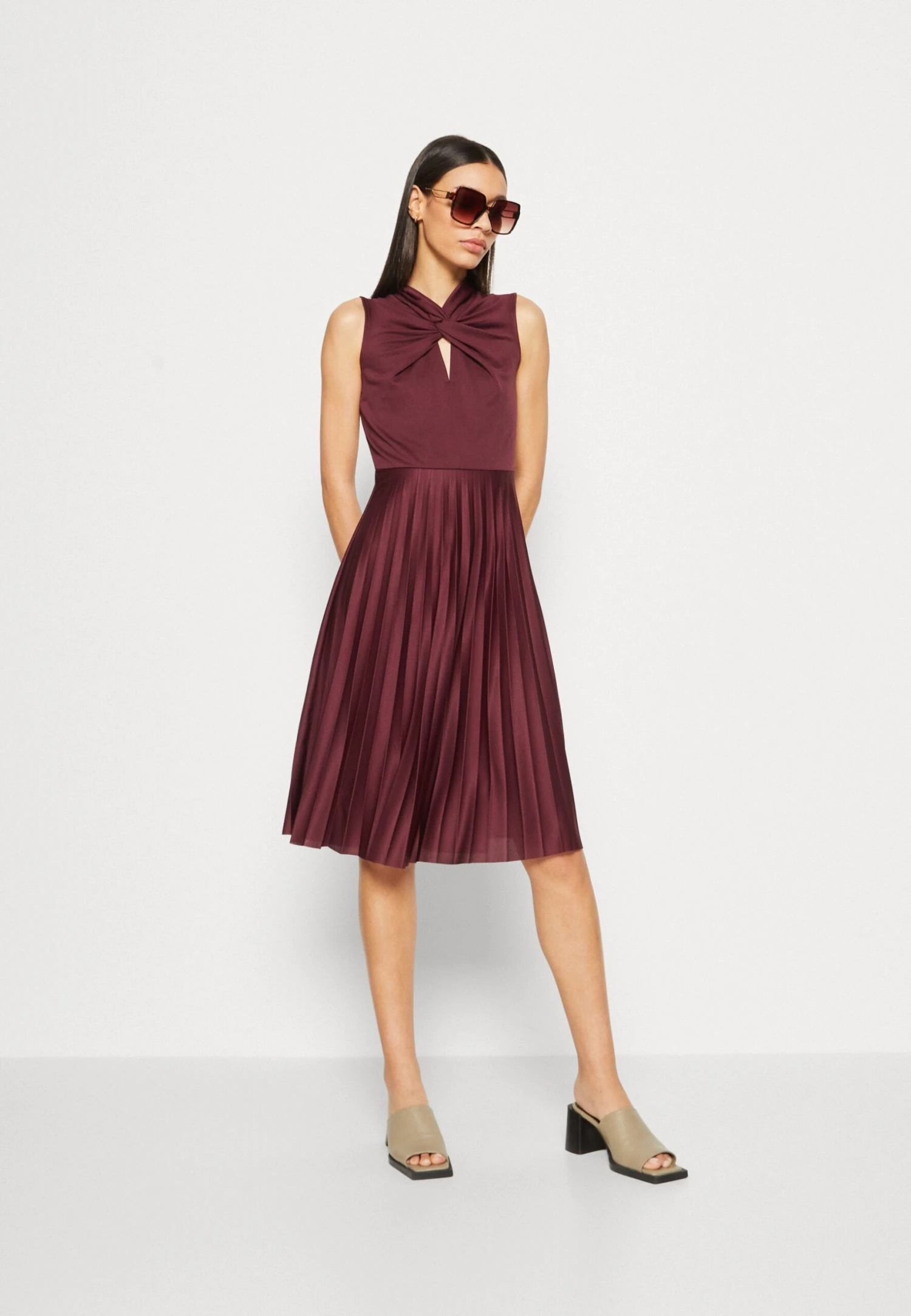Anna Field Robe En Jersey - Bordeaux 2 Anna Field Robe En Jersey - Bordeaux – Image 2