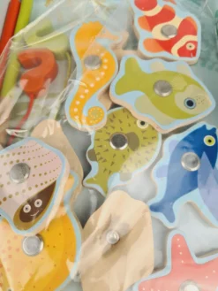 Djeco Jouet En Bois - La Pêche à La Ligne Aimantée -Triumph Boutique 80ec82f9930b1bb254059015290e9dfb 8f69d06