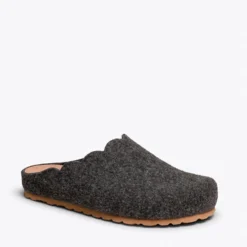 SWEET HOME – Pantoufles Pour Femme GRIS FONCÉ -Triumph Boutique DSC 7552 3705d048 04d3 4e34 ae29 f5429bfcbae2