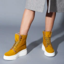 NEIGE- Bottes à Plateforme Hydrofuge En Cuir MOUTARDE – Memory Absorber FOAM -Triumph Boutique OCRE 291c5446 507f 4788 a64f ca689d683bd4