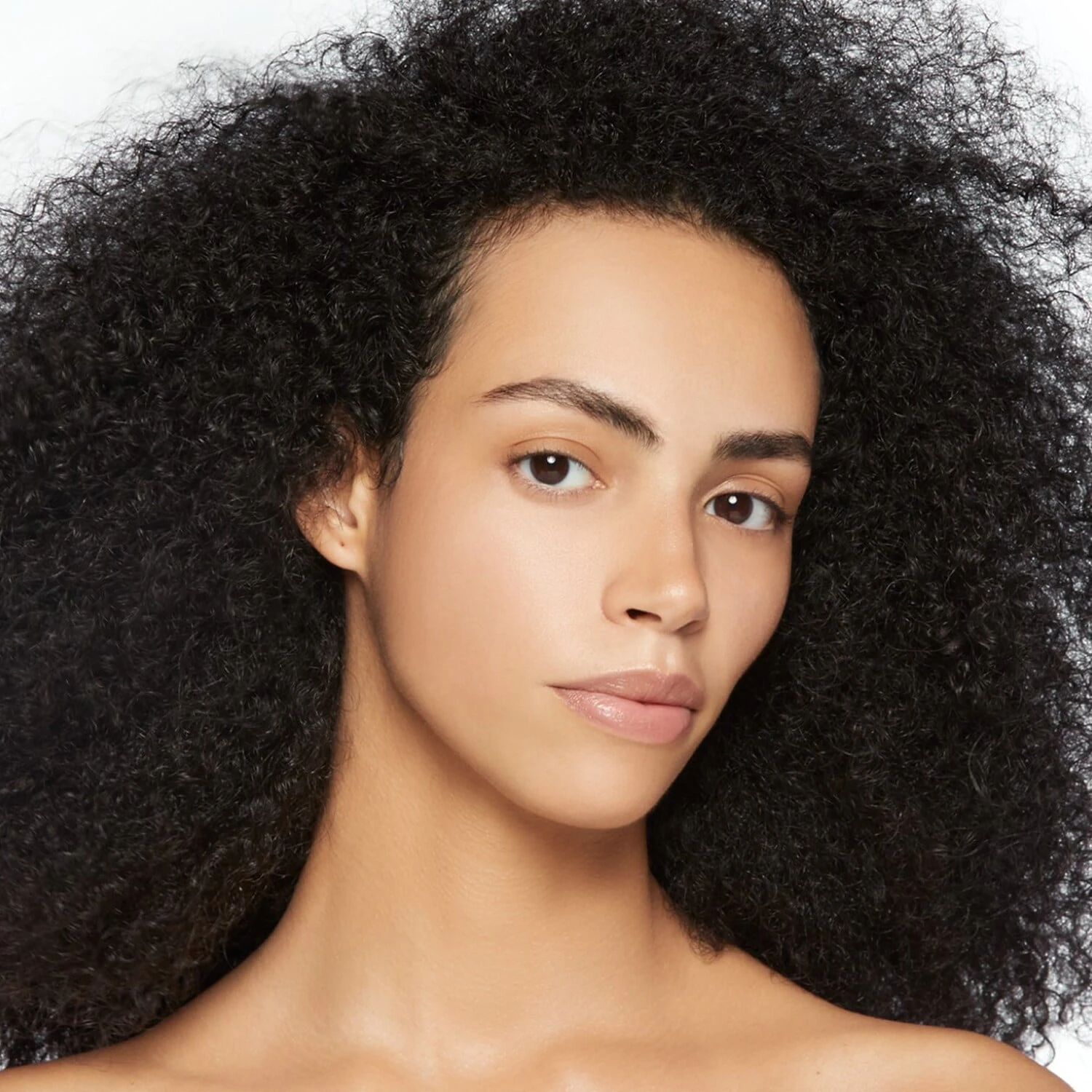 Gucci Illuminateur De Beauté - Highlighter Liquide 4 Gucci Illuminateur De Beauté - Highlighter Liquide – Image 4