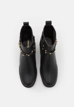 Bottines - Black 11 Bottines - Black -Triumph Boutique b64fc1f30e7e4f39940c3b02d105f22f scaled