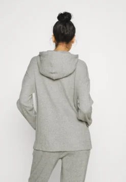 CALVIN KLEIN UNDERWEAR Ease Hoodie - Haut De Pyjama - Grey Heather 9 CALVIN KLEIN UNDERWEAR Ease Hoodie - Haut De Pyjama - Grey Heather -Triumph Boutique b6e60b20e33745cf874795f6094eb32f scaled