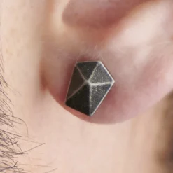 Moody Mason Clou D'oreille Jax En Acier Gris -Triumph Boutique rst nmme 21495 2bm